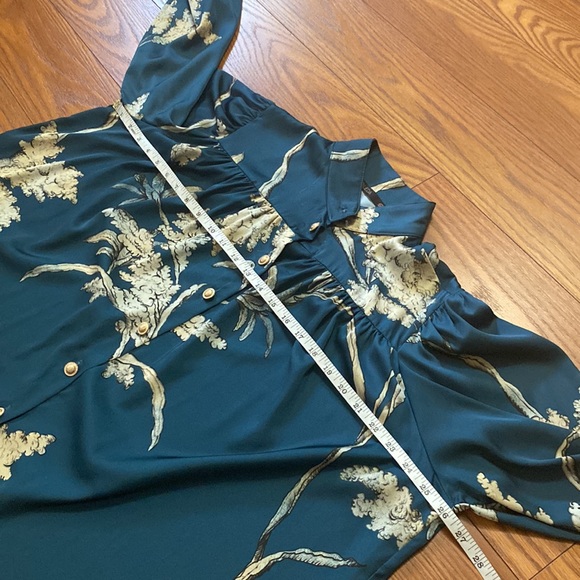 NIDODILEDA women’s green floral button down high neck L/S imported shirt sz L - Picture 10 of 15